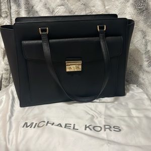 Michael Kors Essex Large East West Tote